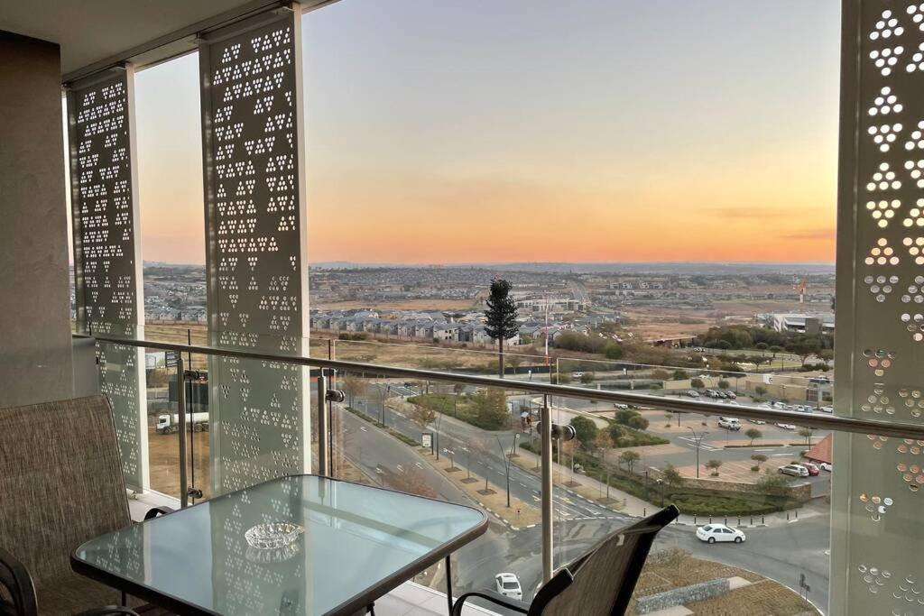 هتل الپس واترفال آپمارکت آپارتمان Ellipse Waterfall Upmarket Apartment