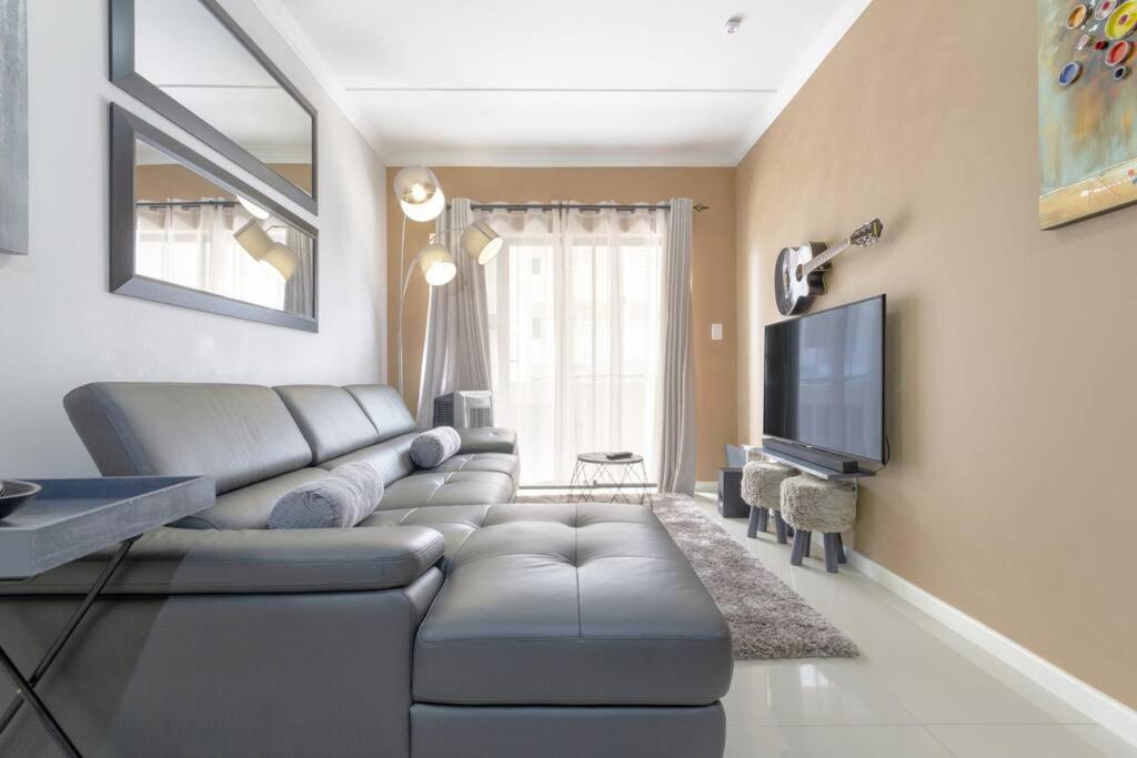 هتل پکس پرایوت - لاکچری میستر گری پنت هاوس Pax Private - Luxury Mr Grey Penthouse