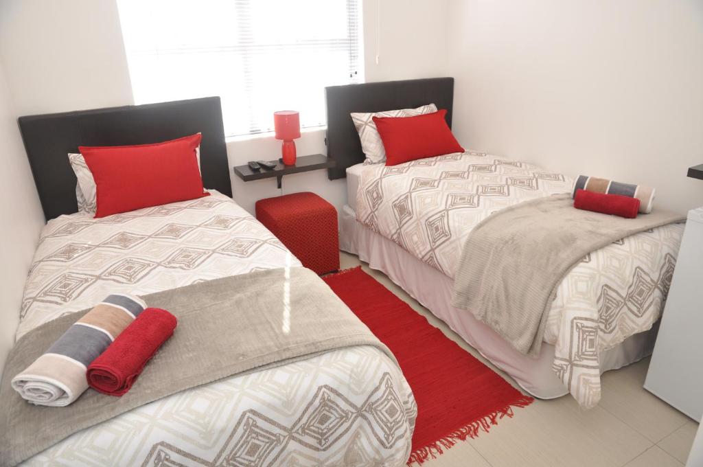 هتل سوری بی اند بی surrey b&b