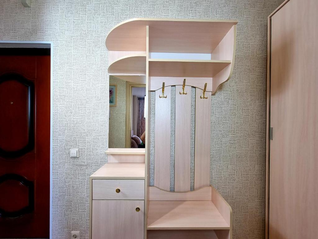 هتل آپارتمانتی روم آن دی کلباکوا 10 Apartamenty RoomOnDay Kolpakova 10