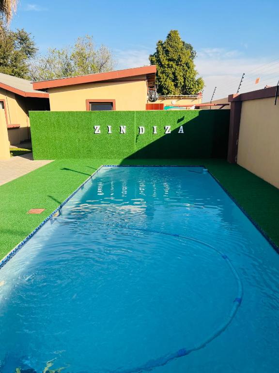 هتل زیندی‌زا گست‌هاوس Zindiza Guesthouse