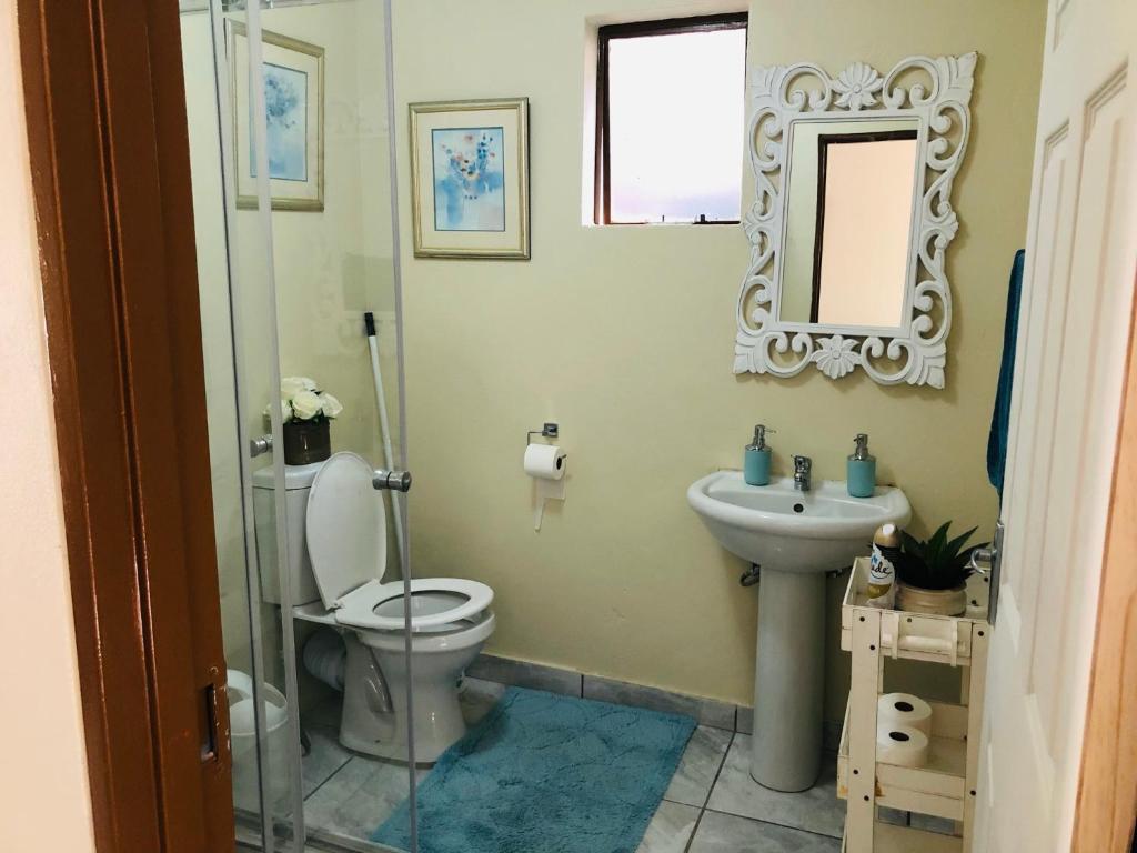 هتل کوزی وان بدم روم گاردن کاتج Cozy One bedroom garden cottage