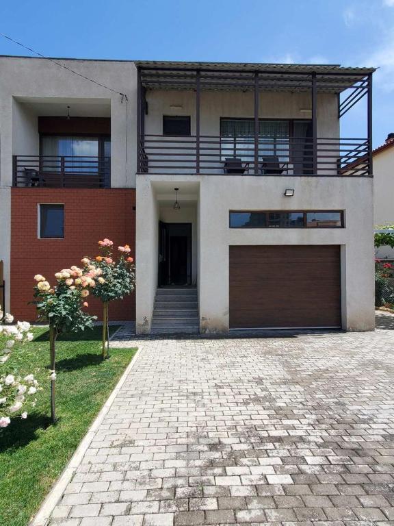 هتل گست هاوس آنا Guesthouse Anna