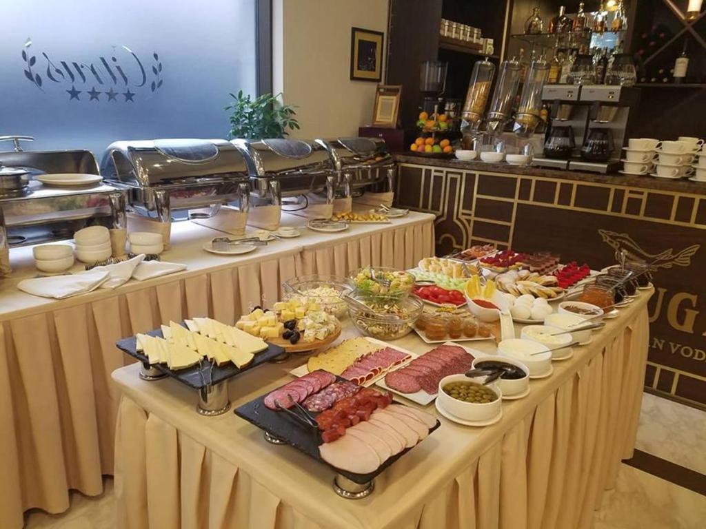 هتل 3BD-2BTH آپارتمان در تفلیس سیتی سنتر - 3BD-2BTH apartment in Tbilisi city center
