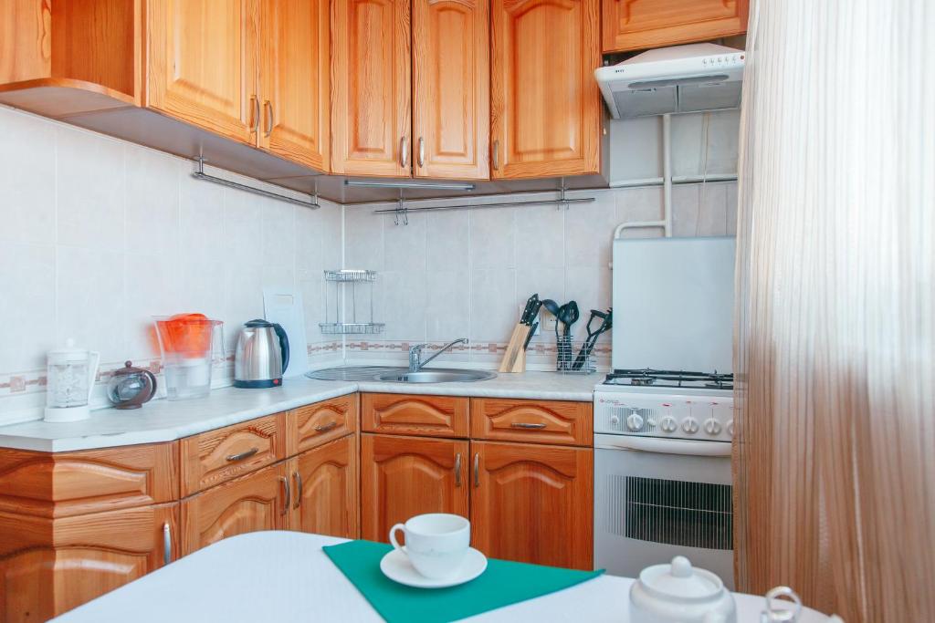 هتل فايو استارز ویت تری تی وی ز Five Stars with Three TVs