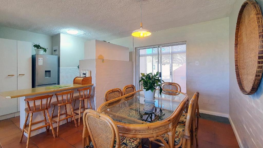 هتل اسکیپ تو پارادایس: بیچ‌ساید آپارتمان Escape to Paradise: Beachside Apartment