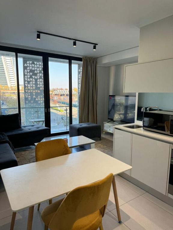 هتل لوکژریس آپارتمنت این واترفال - Luxurious apartment in waterfall