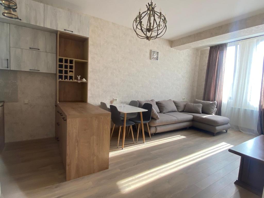 هتل کوزی اند کوایت آپارتمان - Cozy and quiet Apartment