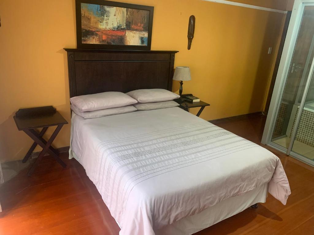 هتل اماسیکو گست هاوس گلن مور Amaciko guesthouse glenmore