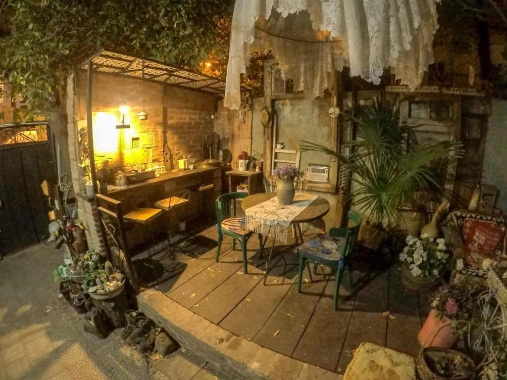 هتل ناناز گست هاوس Nona's Guest House