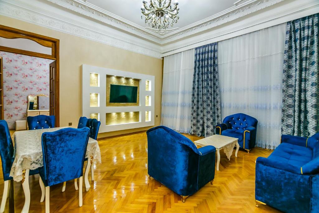 هتل هزی آسلانوو هاوس این سیتی سنتر - Hezi Aslanov house in CITY CENTRE