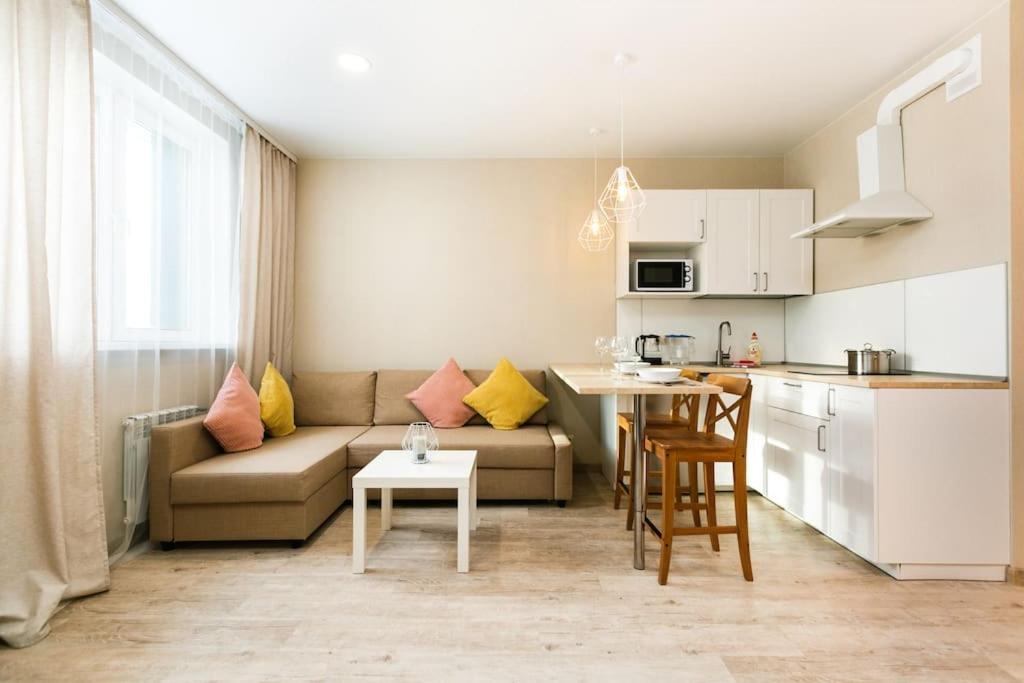 هتل گربرا آپارتمان کرازنویارسکایا 107 GERBERA APARTMENT Красноярская 107
