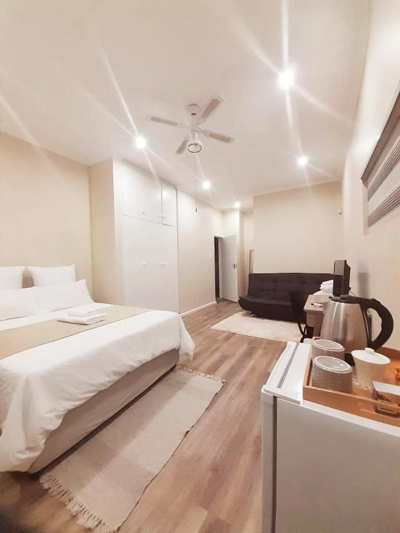هتل رهوبوت گست هاوس Rehoboth Guesthouse