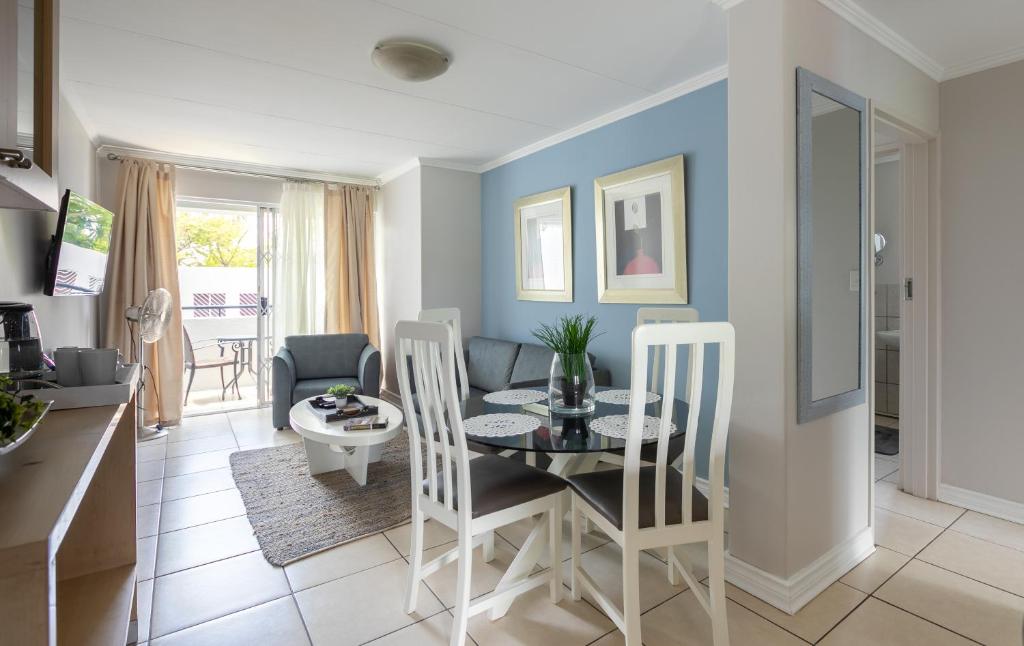 هتل راداستیز - 43 مدیسون پالمز Radstays - 43 Madison Palms