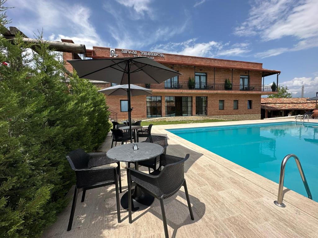 هتل جیورجی اوشیکیشویلیس شاتو-مارانی Giorgi Ushikishvilis Chateau-Marani