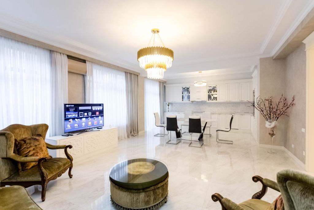 هتل لاکچری لندینگ IV - Luxury Landing IV