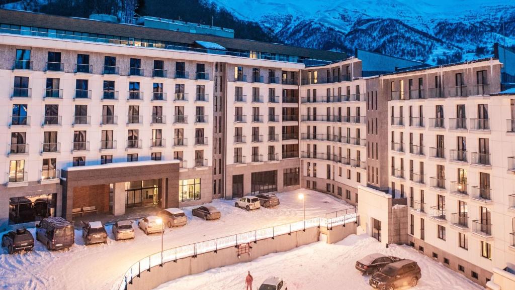 هتل باکورینی اوربی پالاس دلوکس آپارتمان نکست تو مانت دیدولی Bakuriani Orbi Palace Deluxe Apartment next to Mount Didveli