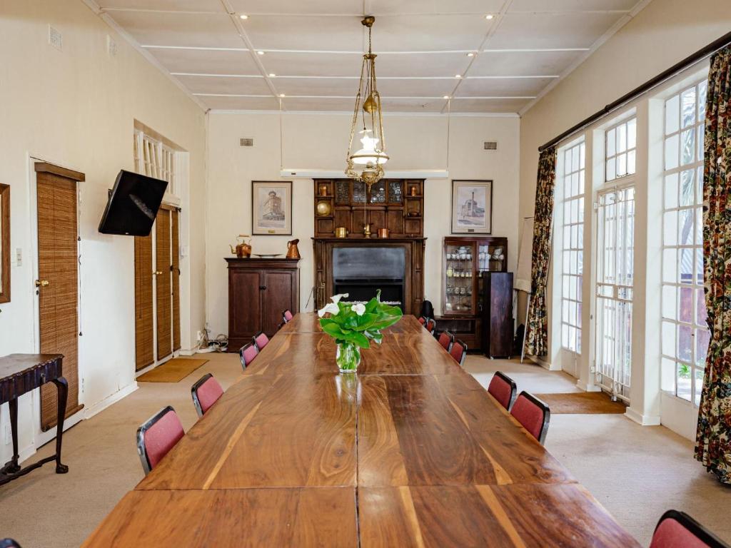 هتل ترویکنهام گست هاوس Twickenham Guest House