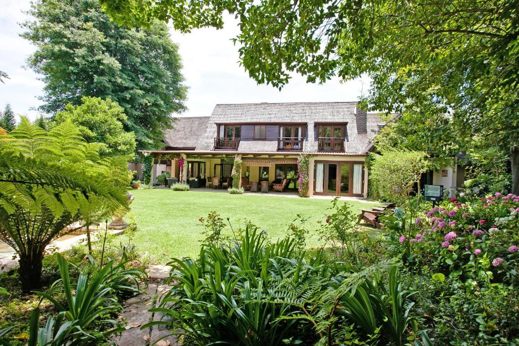 هتل نو شصت و شش سندتون لاج No 66 Sandton Lodge
