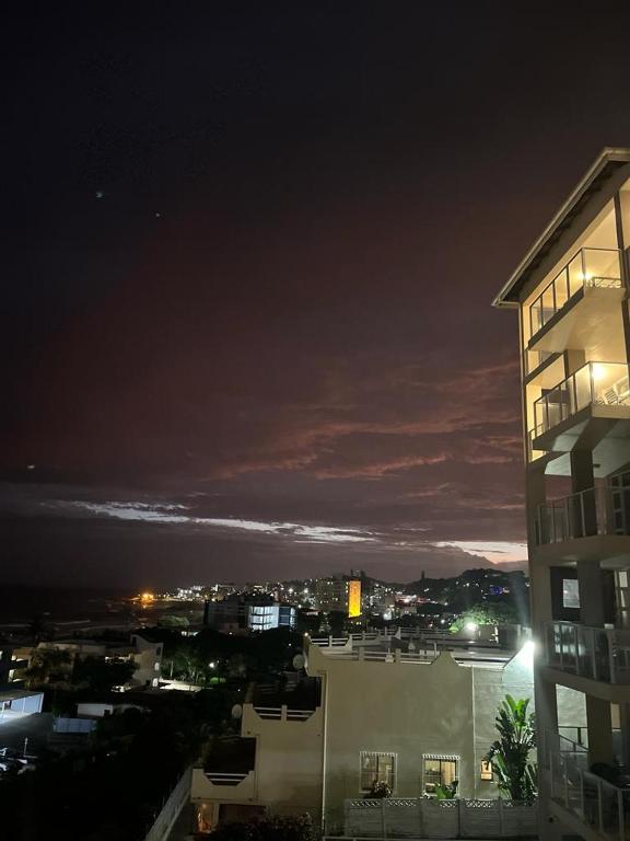 هتل ۲۰۱ سنت تروپز، ساوث کوت - 201 St Tropez, South Coast
