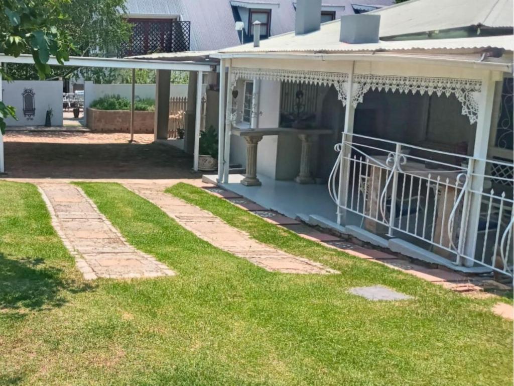 هتل ذ براونز - کاتج سوئیتس The Browns' - Cottage Suites