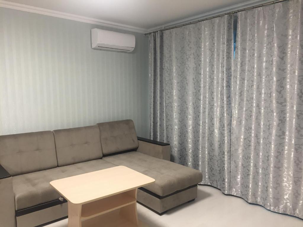 هتل آپارتمنت لنینا 10 Apartment Lenina 10
