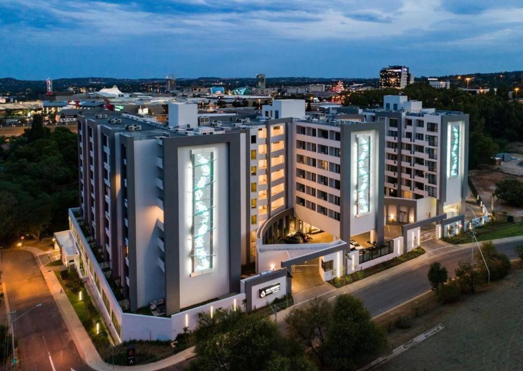 هتل لاکچری سلف کیترینگ 1 بد آپارت - Luxuryself Catering 1 Bed Apart