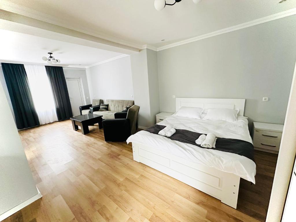هتل گست هاوس ان اند وی Guest House N&V