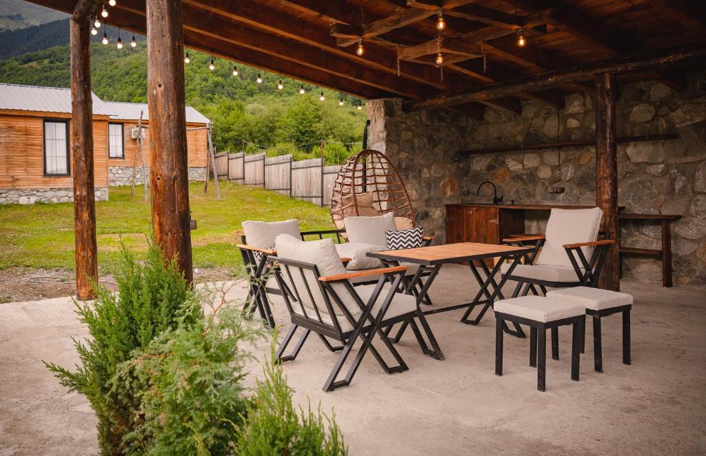 هتل مستیا ویلاز Mestia Villas