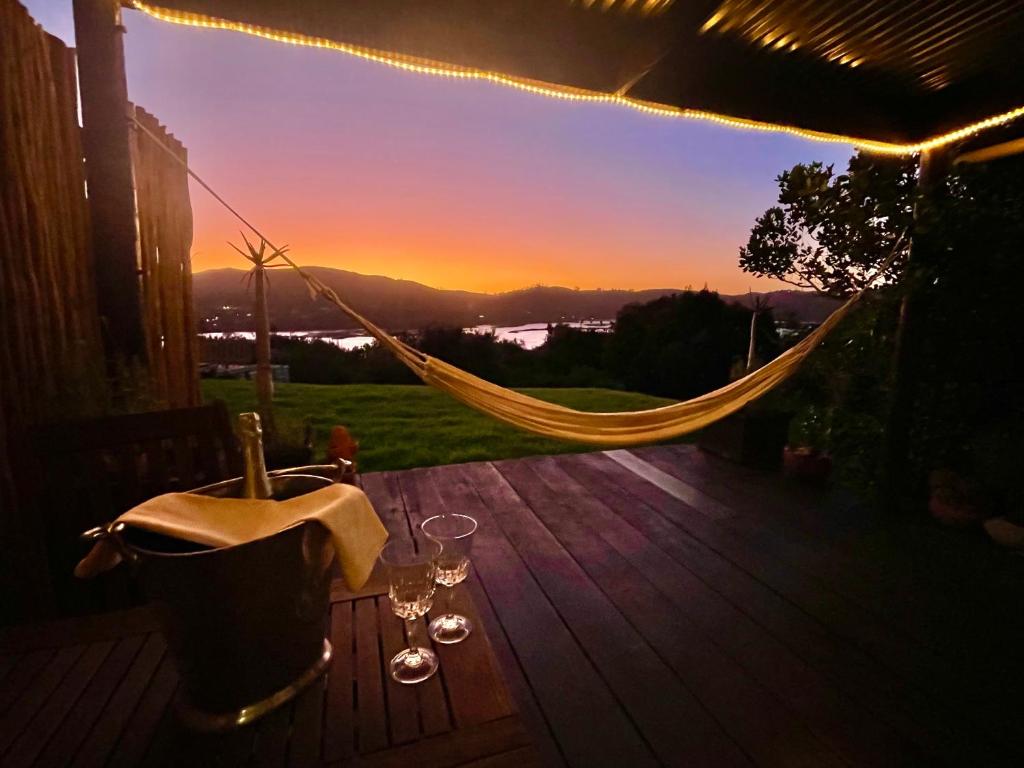 هتل مونریاور کاتیج، پرایم لاگون ویوز اند سولار پاور - Moonriver Cottage, Prime Lagoon Views & Solar Power