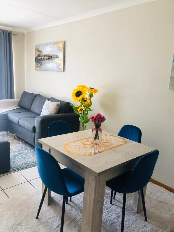 هتل منلن هاب آکامودیشن Menlyn Hub Accommodation