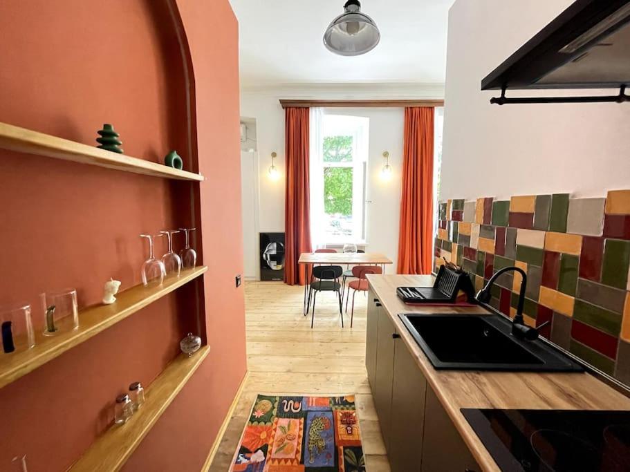 هتل ترکوتا استودیو - ایده ال توریست هاب - Terracotta Studio - Ideal Tourist Hub