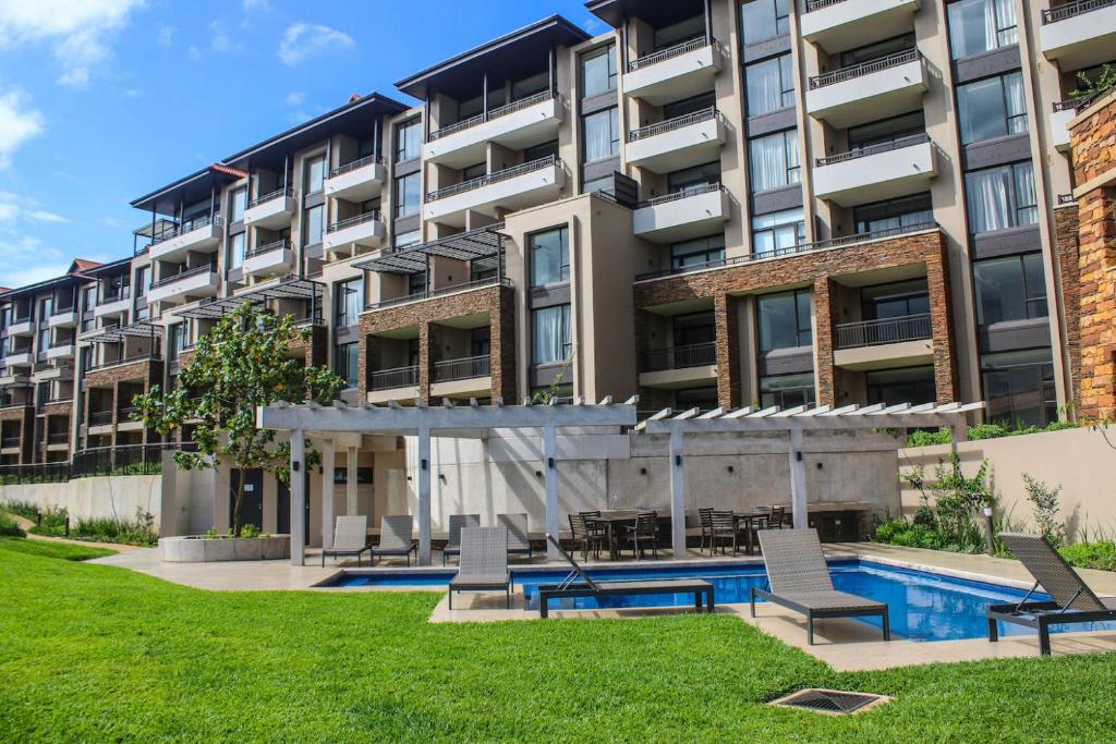هتل دو سد و سه زیمبالا سوئیتس - 203 zimbali suites