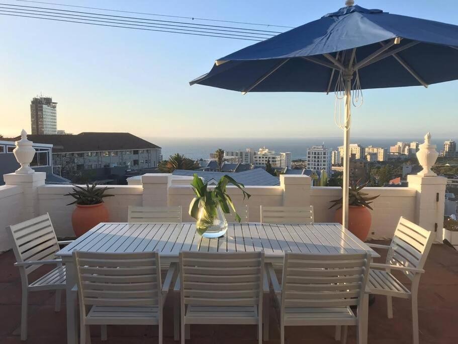 هتل بیوتیفول هاوس ویت 180 دیgree ویوز - Beautiful house with 180° views