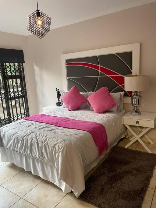 Cozy & Colorful Umhlanga Cottage