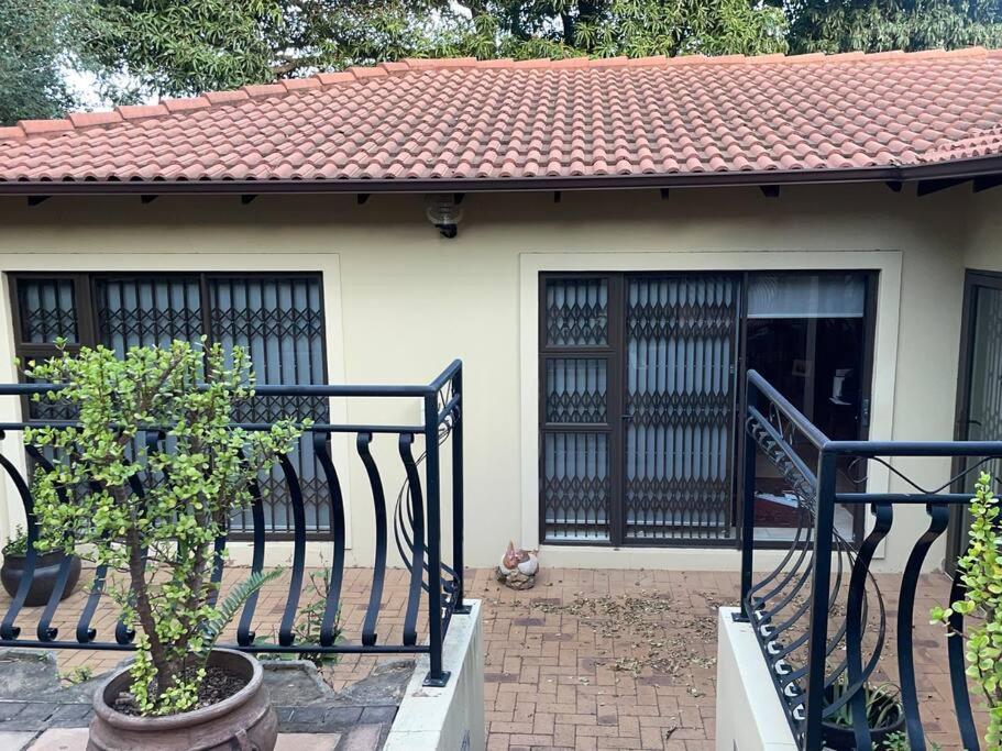 Cozy & Colorful Umhlanga Cottage
