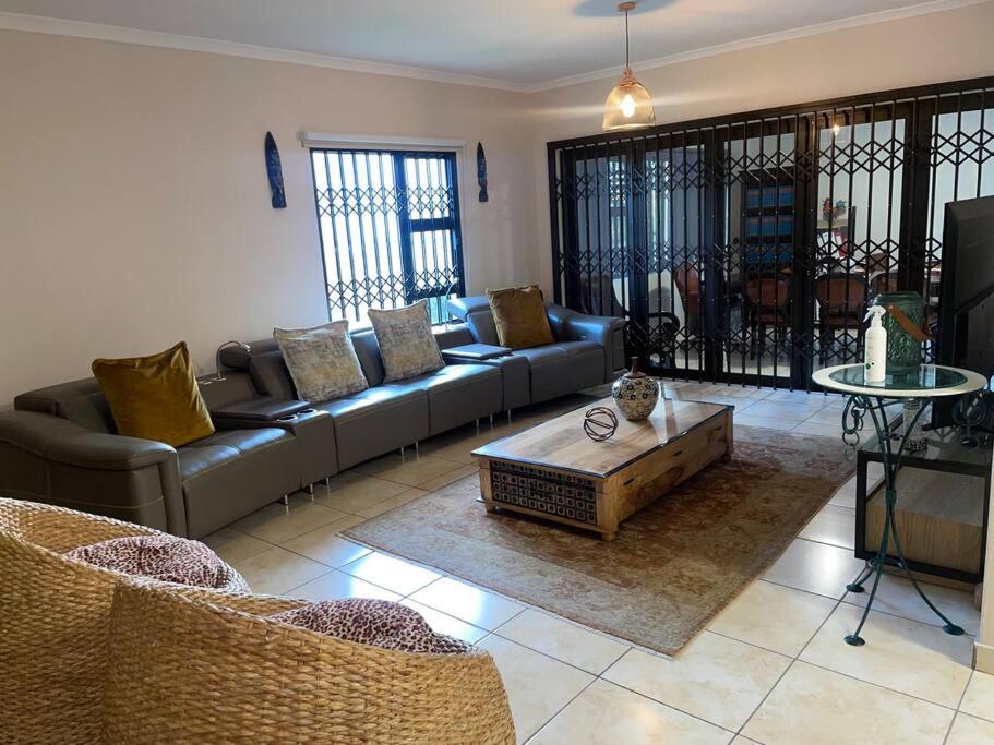Cozy & Colorful Umhlanga Cottage