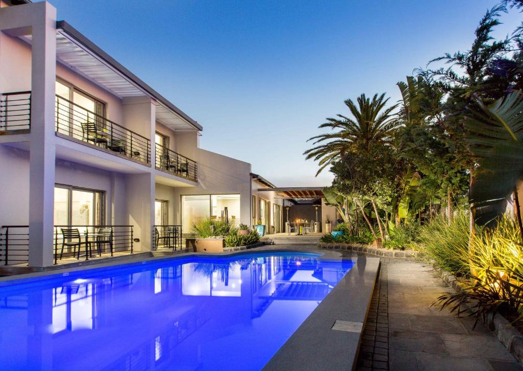 هتل اوشن بی گست هاوس Ocean Bay Guesthouse