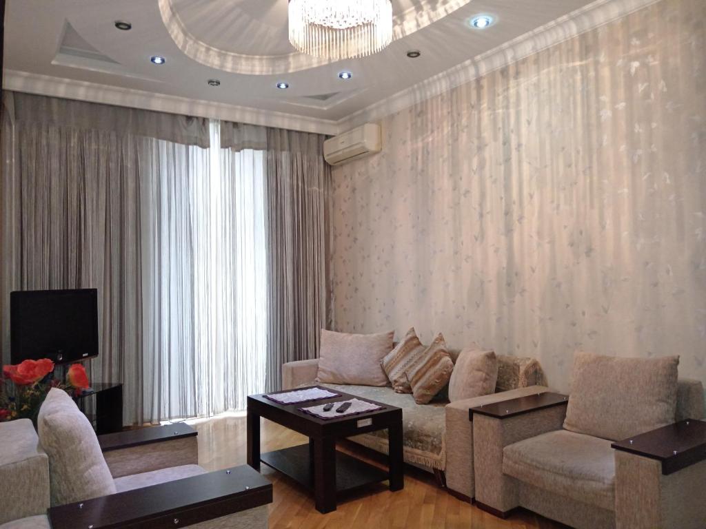 هتل مای سوئیت هوم آن گادژیبکوا ۱۰۵-۱۱۹ My sweet home on Gadzhibekova 105-119