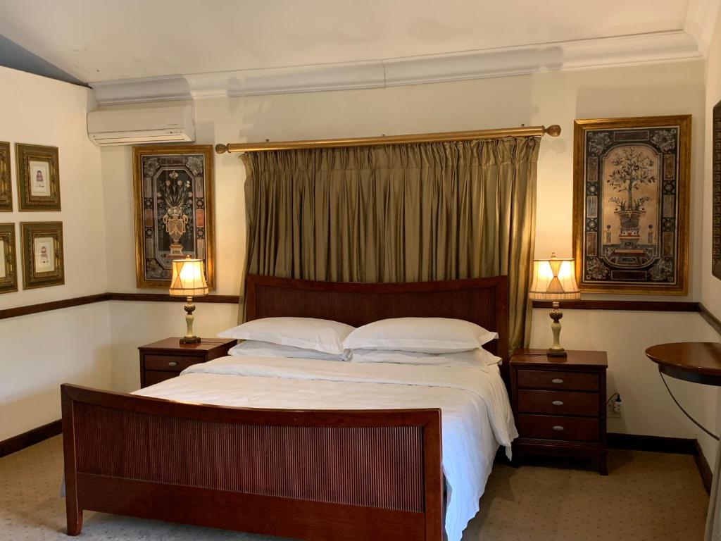 شهیدز آف سامر بوتیک هتل - Shades of Summer Boutique Hotel