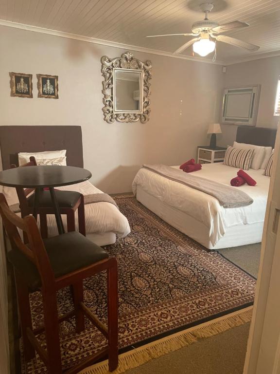 هتل 90 آن ولینگتون کاتج 90 On Wellington Cottage