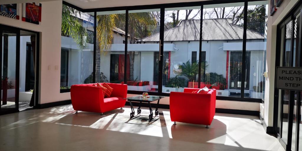 هتل 21 کینگفیشر گست هاوس 21 Kingfisher Guesthouse