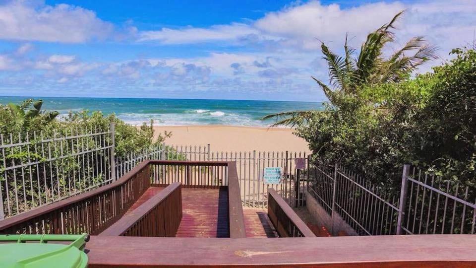 هتل 104 سانتا نا ریزورت، مارگیت بیچ 104 Santana Resort, Margate Beach