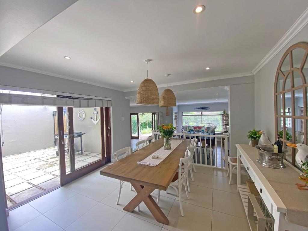 هتل 3 منور ویلاز - 3 Manor Villa's