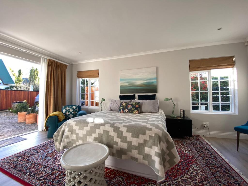 هتل کورت یارد آن ودر Courtyard on Weder