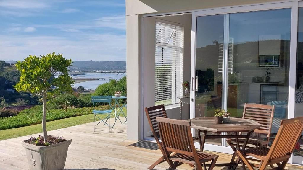 هتل کنایسنا پرایوت استیت لاگون آپارتمان - گاردن آپارتمان - سیکور استیت - Knysna Private Estate Lagoon Apartment - Garden Apartment - Secure Estate