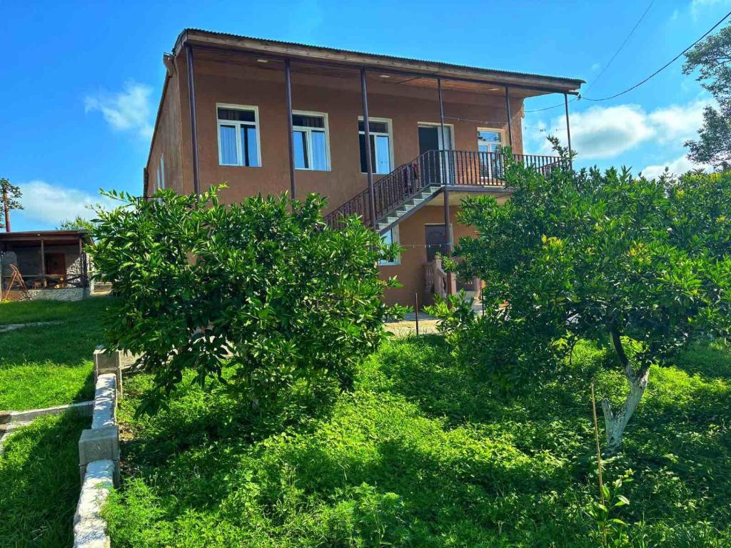 هتل ایراکل گَست هاوس Irakli Guest House