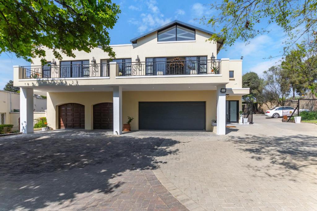 هتل کوا ماگوگو ویلا، چارت وال KwaMagogo Villa, Chartwell