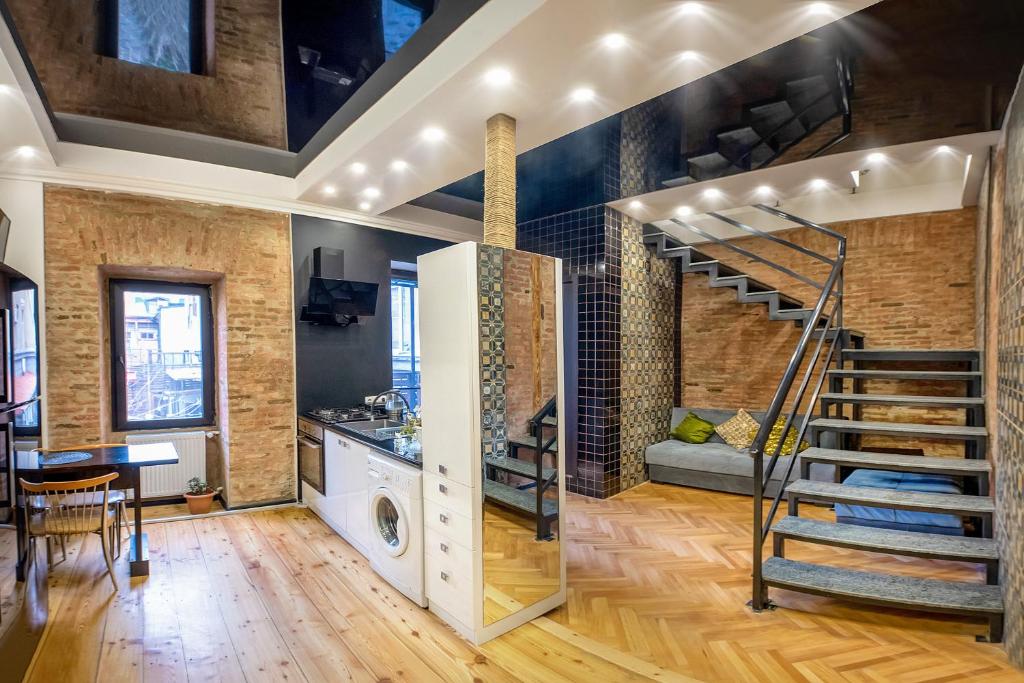 هتل اچ بی آپارتمانز آگمشِنِبِلی - HB apartments Aghmashenebeli
