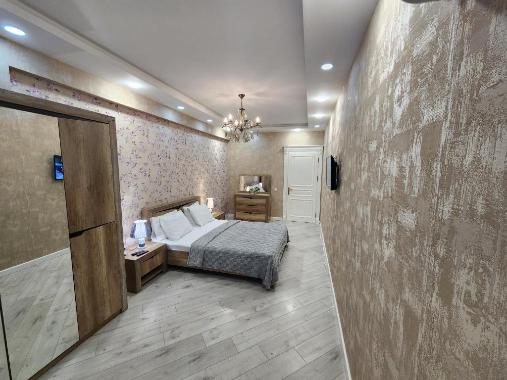 هتل پارک آذور لوکس آپارتمان Park Azure Lux apartment